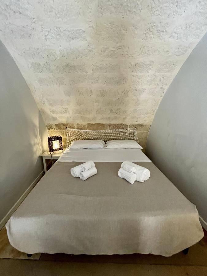 4 Balconi Rooms- Dimora Arditi B&B Lecce Exterior foto